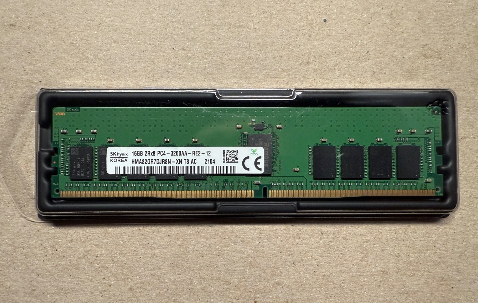 SK hynix 16GB 2Rx8 PC4-3200AA-RE2-12 HMA82GR7DJR8N ECC RDIMM - TESTED