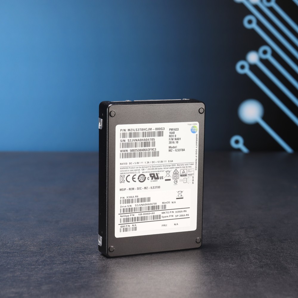 NetApp / Samsung 3.84TB 2.5" SAS (12G) SSD // PM1633 // X356A-R6 // MZ-ILS3T8A