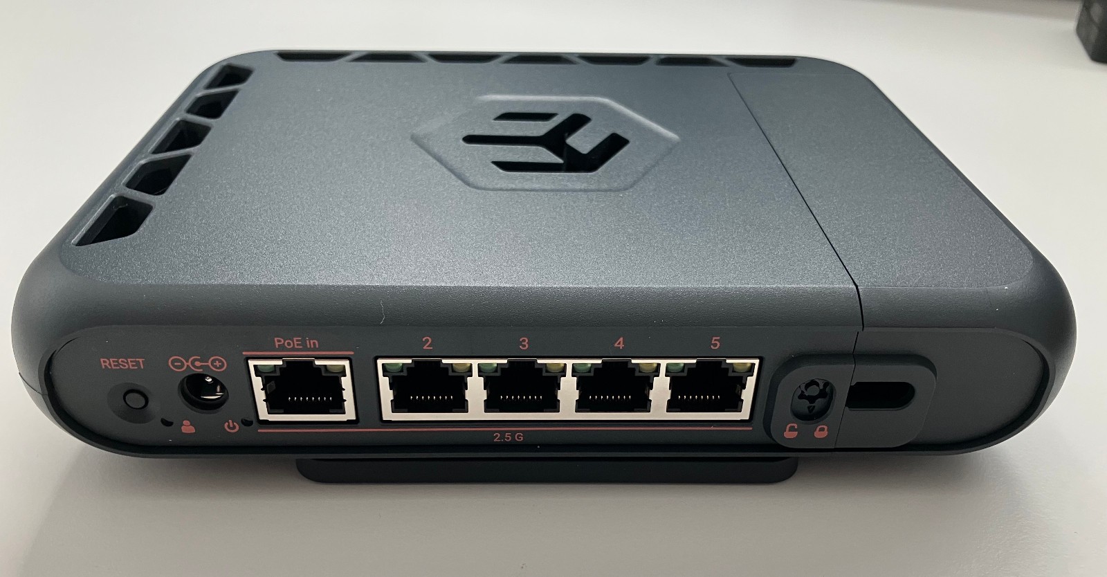 Mikrotik hAP be3 [US] Wi-Fi 7 Triple Band MLO 2.5G Ethernet Matter/Thread