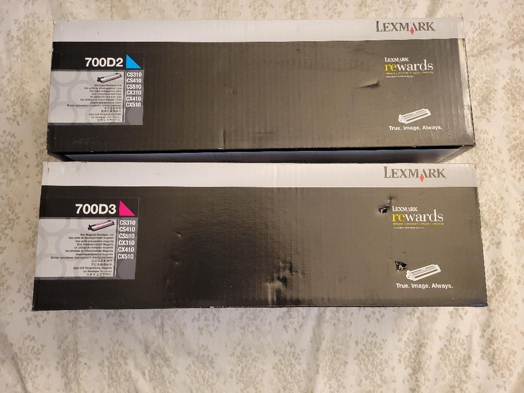 Lot of ( 2 ) Genuine  Lexmark 700D2 & 700D3 Cyan, Magenta Toner Cartridge New.