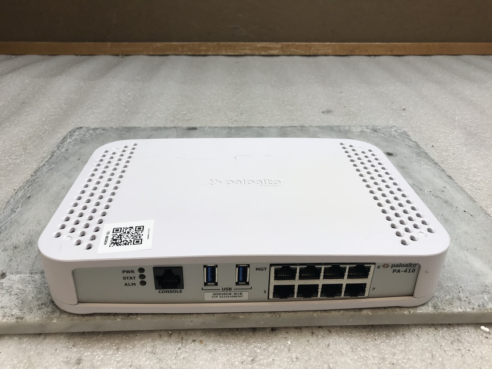 Palo Alto 8 Port PAN-PA-410 ML-Powered Next-Generation Firewall