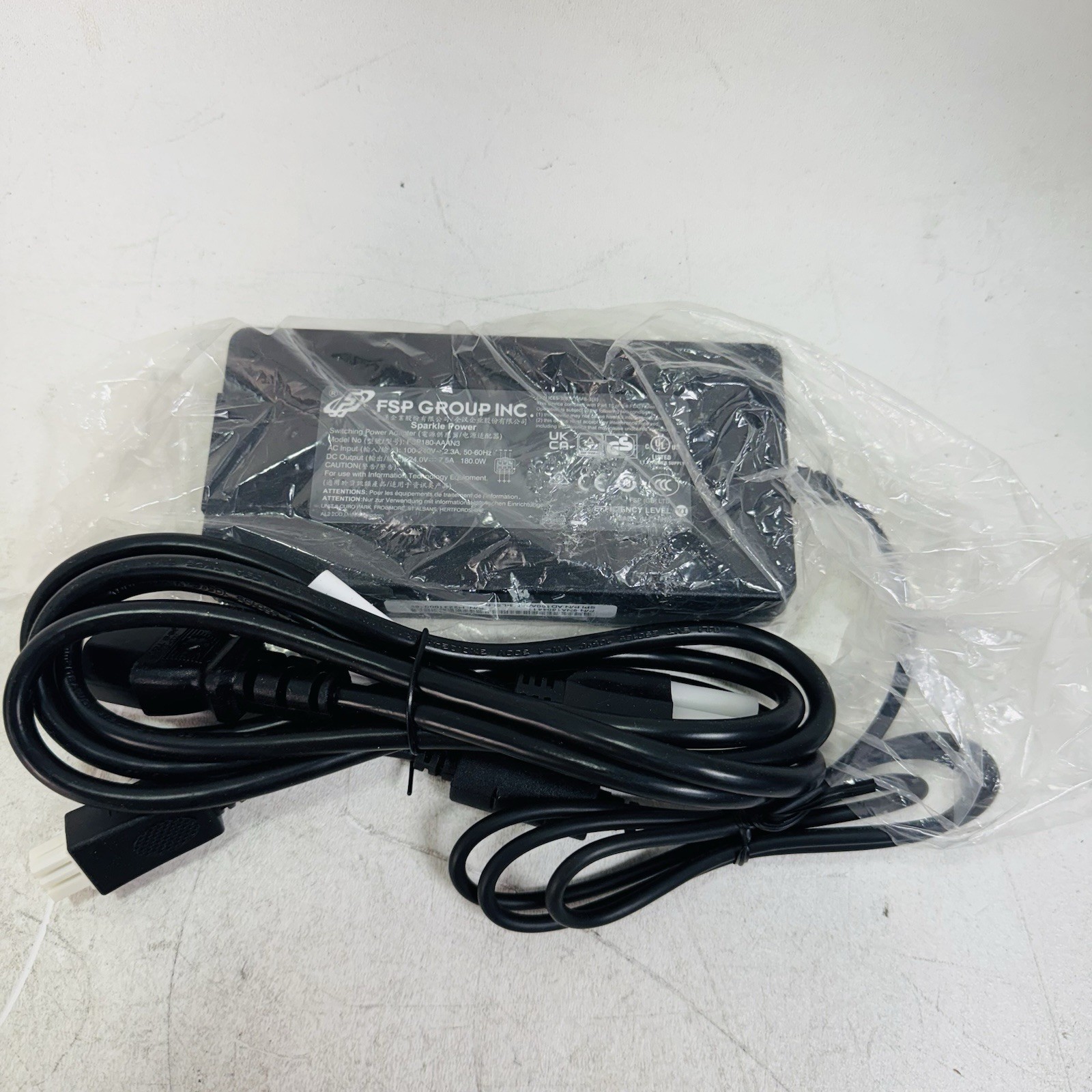 FSP Group Power Supply FSP180-AAAN3 24 VDC 7.50 Amp 180 Watt Adapter 6-Pin