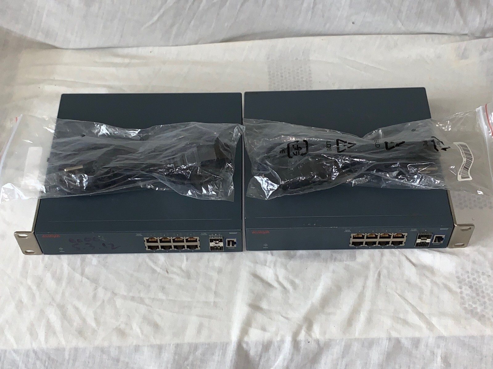 2x Avaya 3510gt Ethernt switch 8 port + x2 SFP ports w/ pwr cord