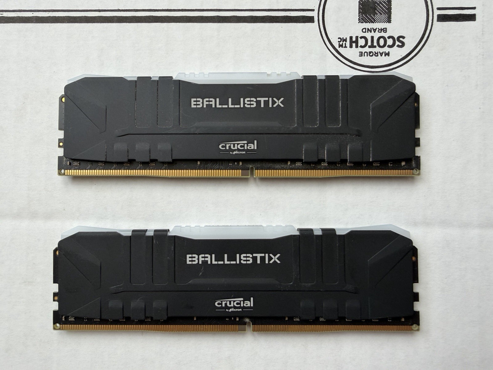 Crucial Ballistix 32GB (2 x 16GB) PC4-25600 (DDR4-3200) - BL16G32C16U4B.M8FB1