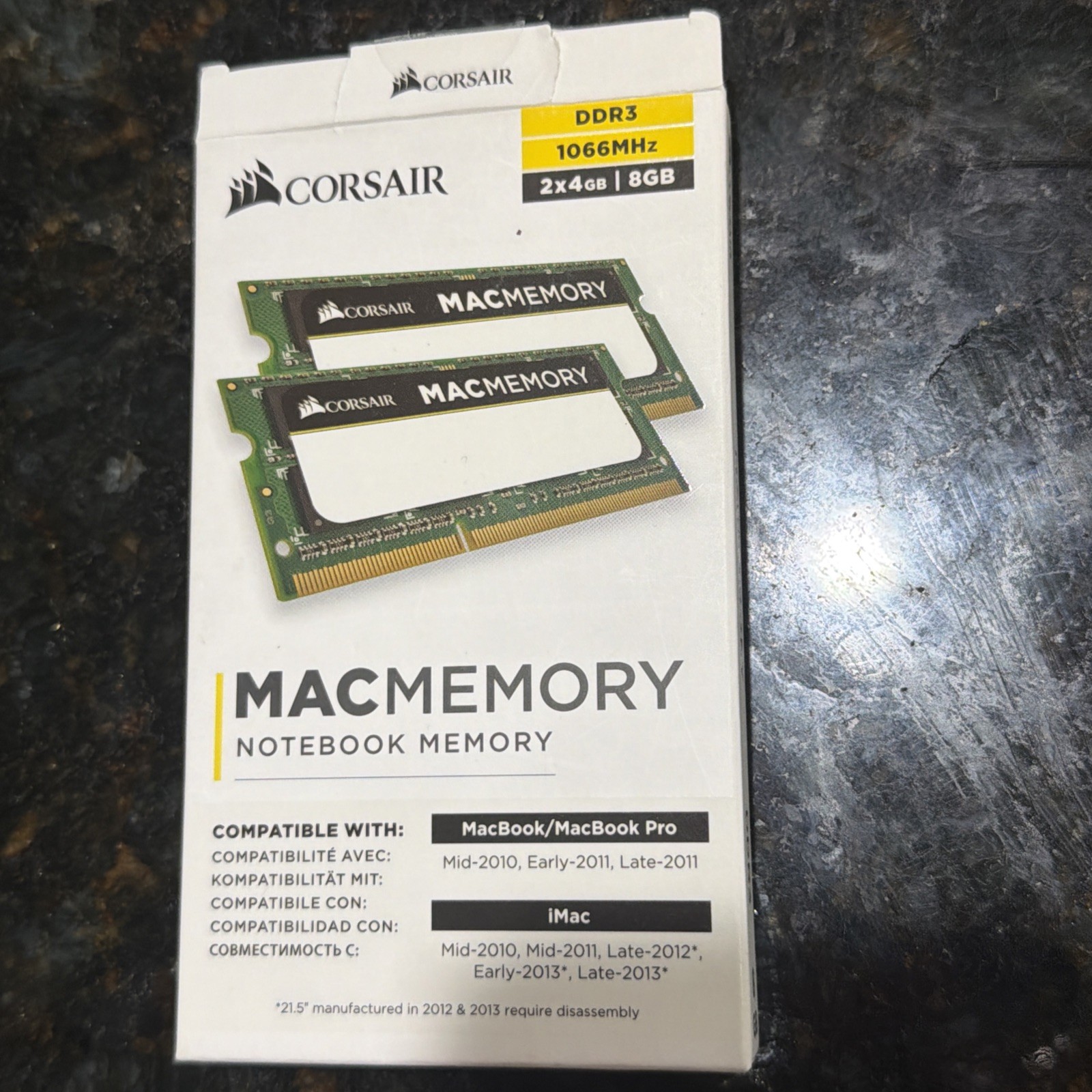 Corsair Mac Memory 4GB (2 x 2GB) PC3 8500 (DDR3-1066) Memory (CMSA8GX3M2A1066C7)