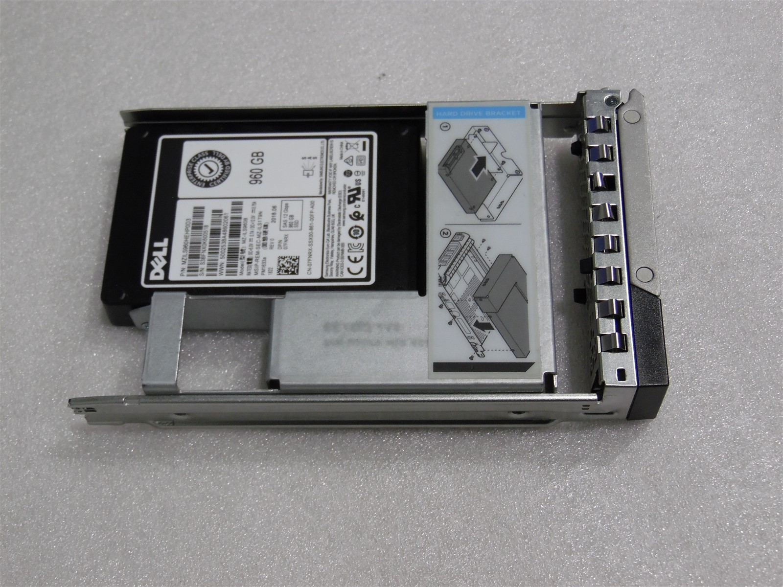 960GB 12G DELL SSD SAS 2.5" HDD R740 R750 R760 SERVER PM1633A 7FNRX