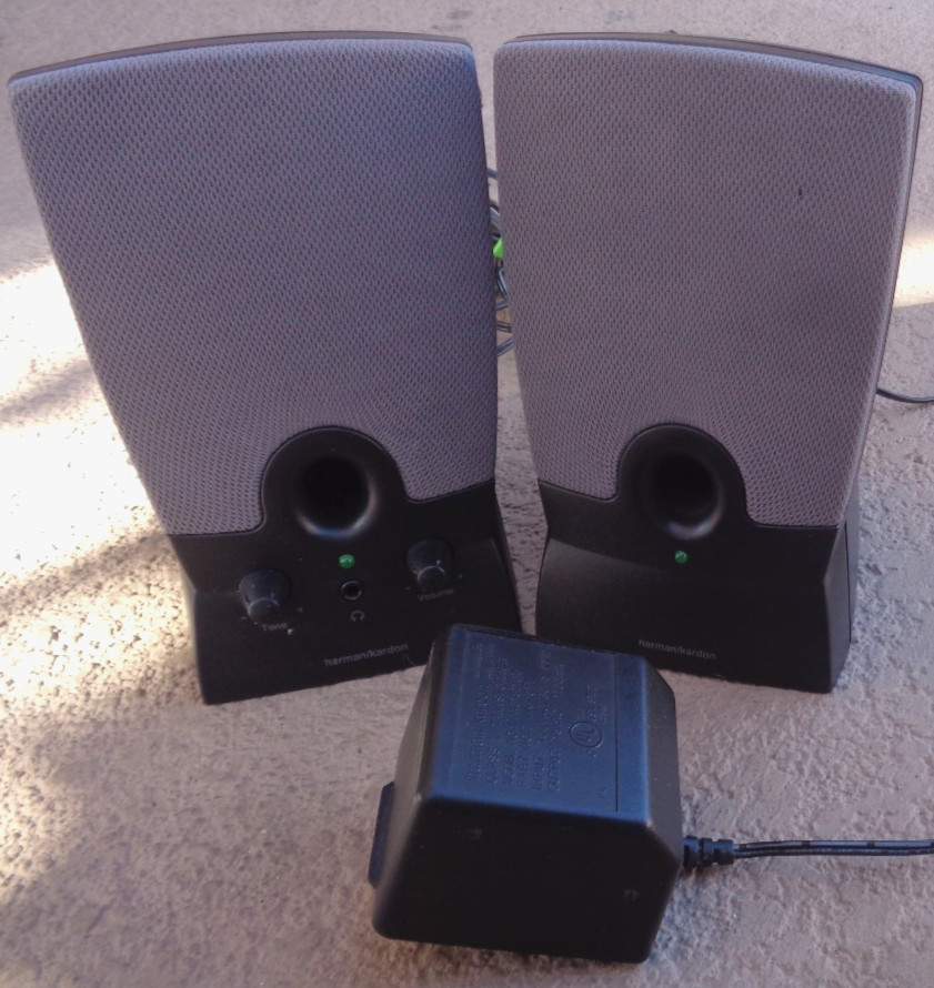 HARMAN KARDON HK-195 COMPUTER STEREO SPEAKER SYSTEM W/POWER ADAPTER TESTED WORKS