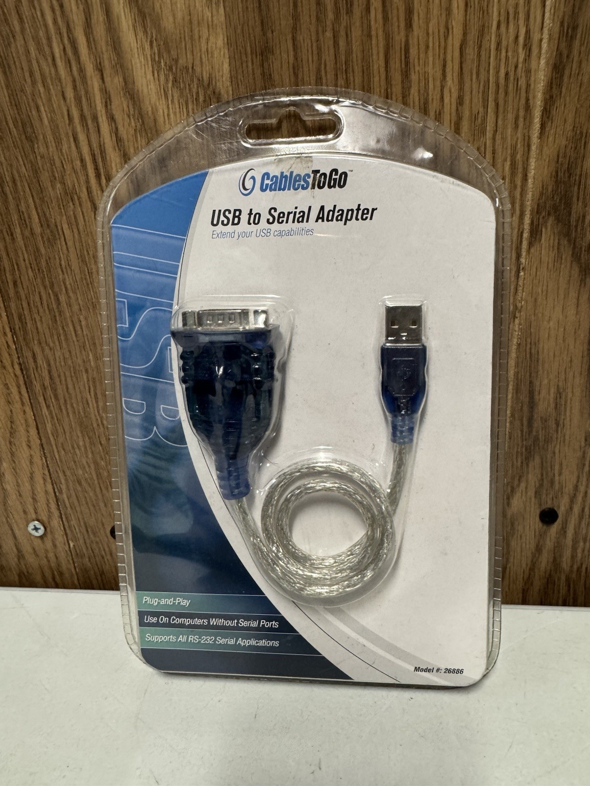 Cables To Go 26886 USB to Serial Adapter (USB-A to DB9) – New Sealed
