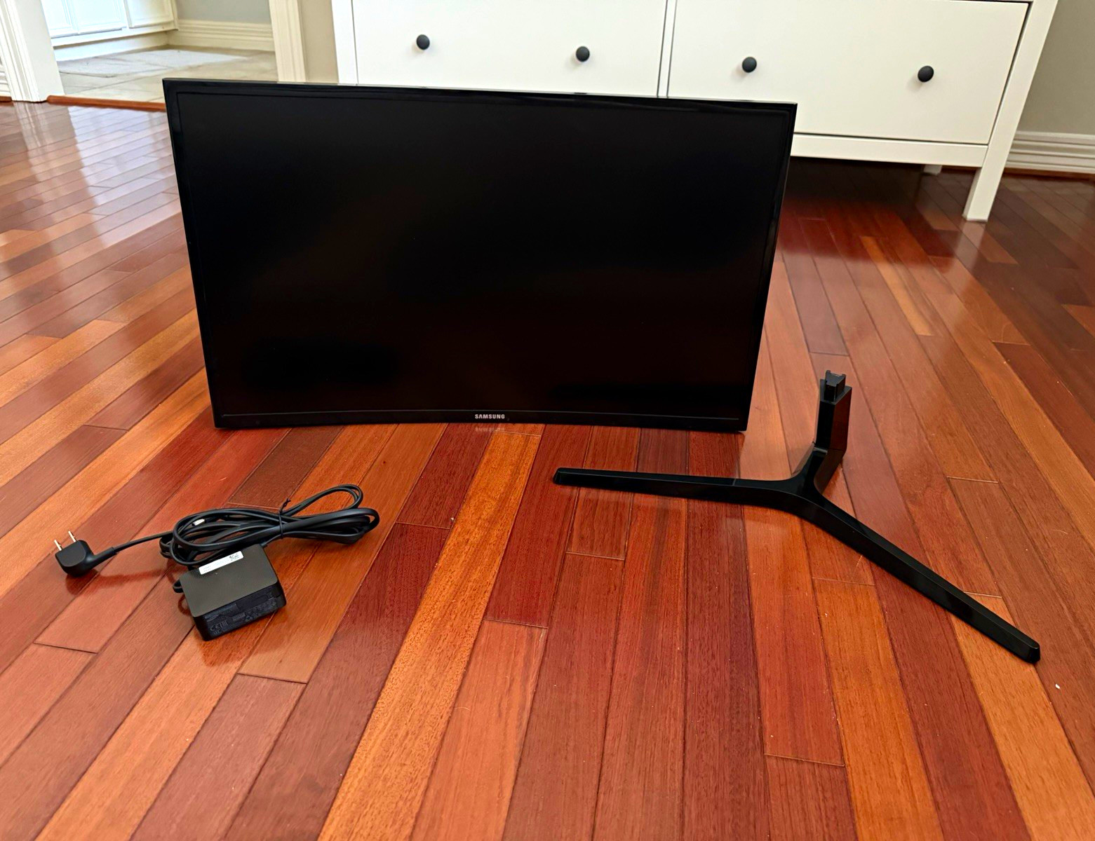 Samsung CF398 27in Curved LCD Monitor FHD HDMI 60Hz 4ms C27F398FWN Full HD