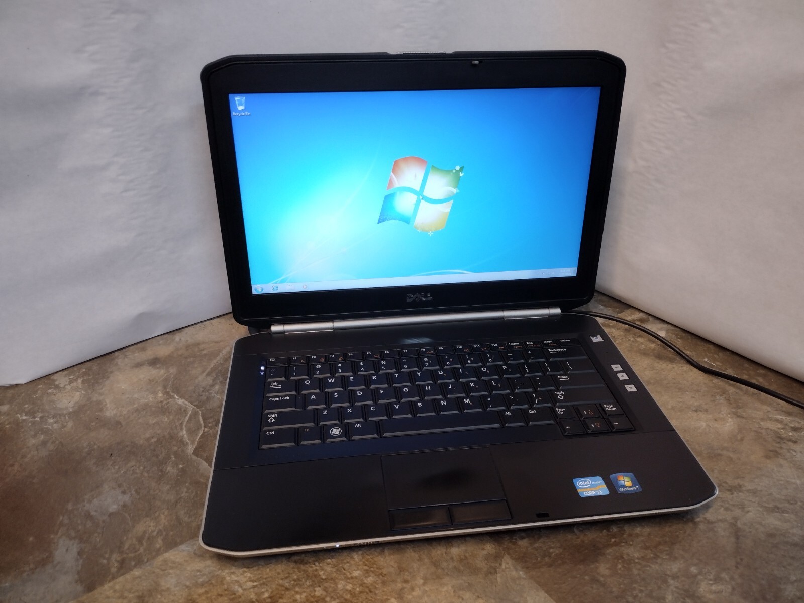 Dell Latitude E5420 14" Laptop Intel Core i3 4GB 250GB HDD Win 7 - NO BATTERY