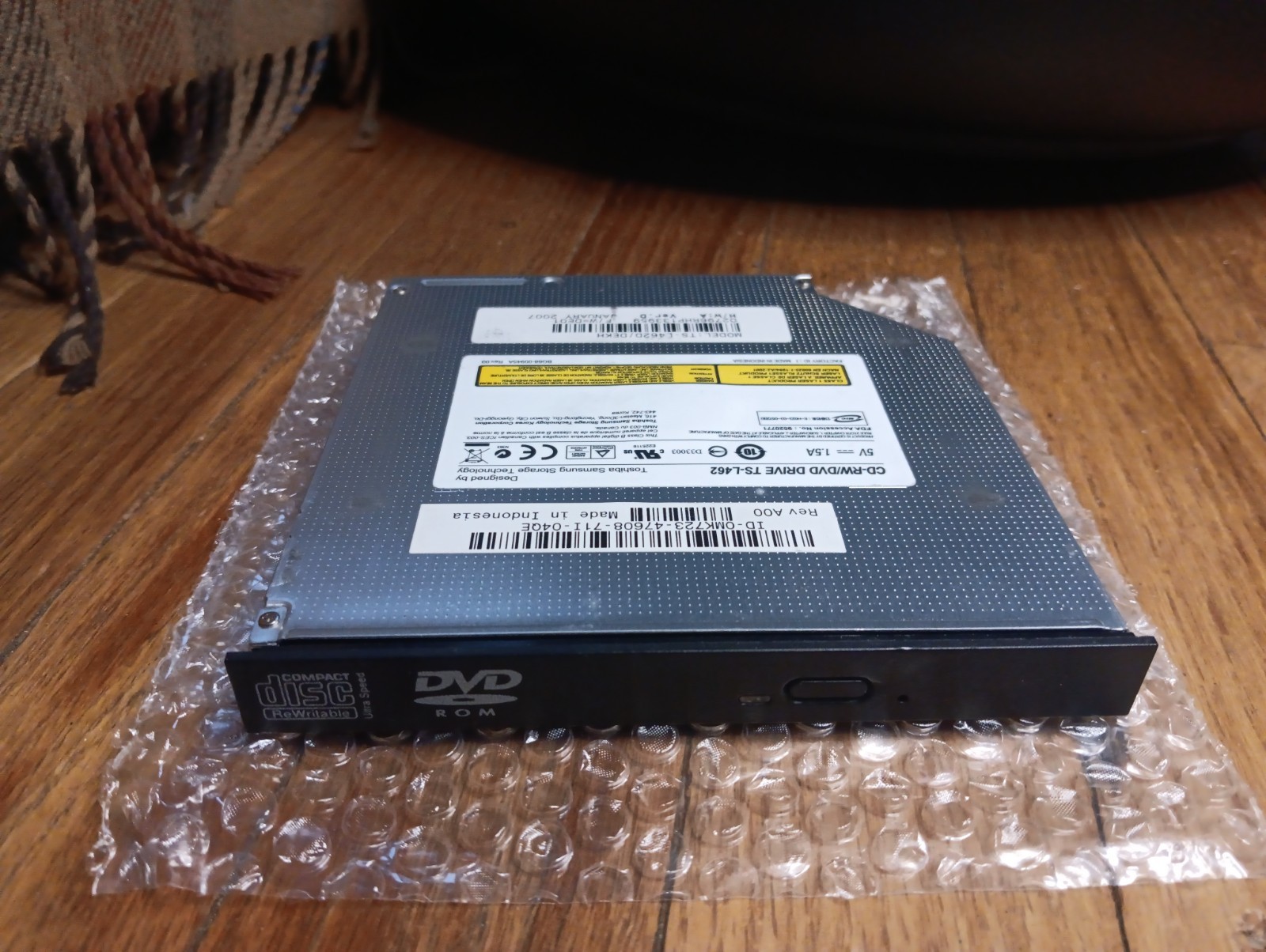 TSST TS-L462  CD Burner CD-RW / DVD-ROM IDE Slim Internal