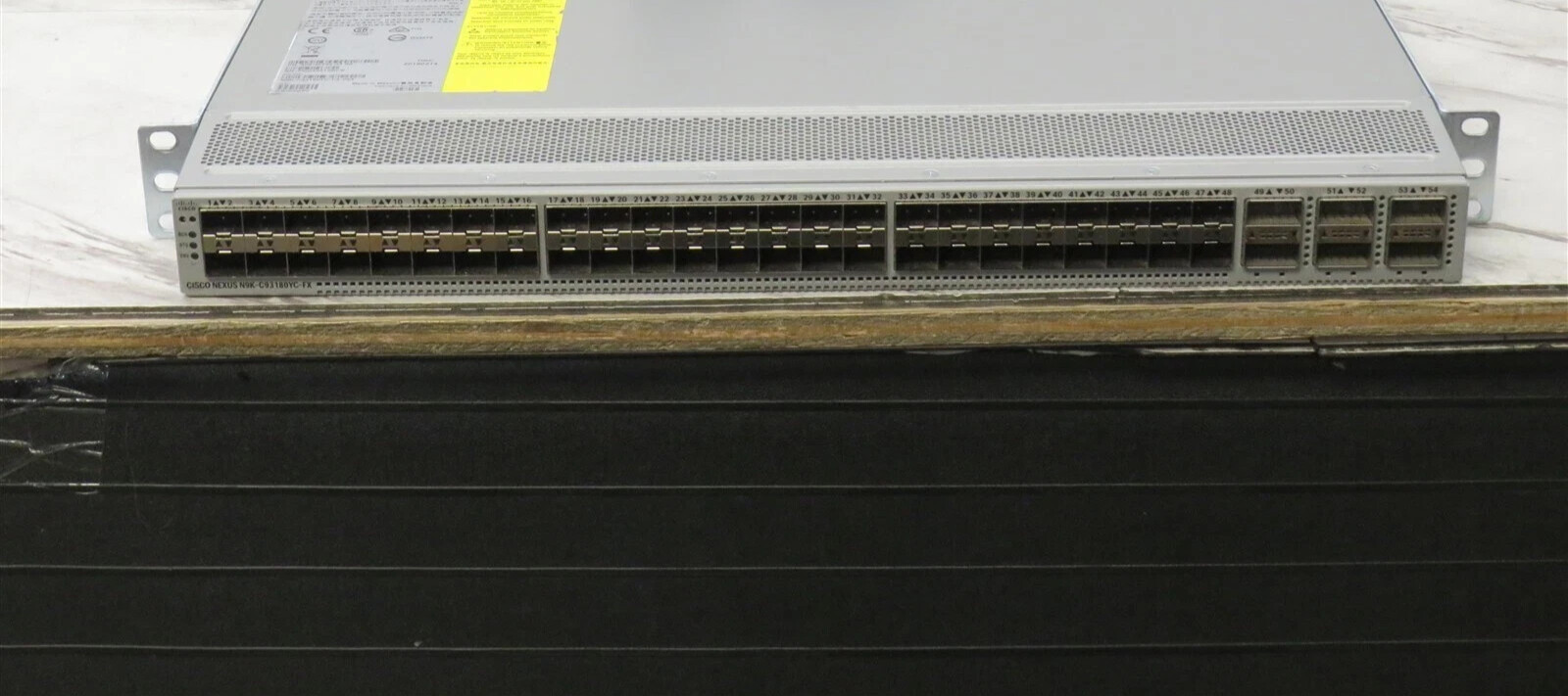 Cisco N9K-C93180YC-FX 48 Port SFP 25G 6-Port QSFP 40G Switch 2x P.S. 4x Fans