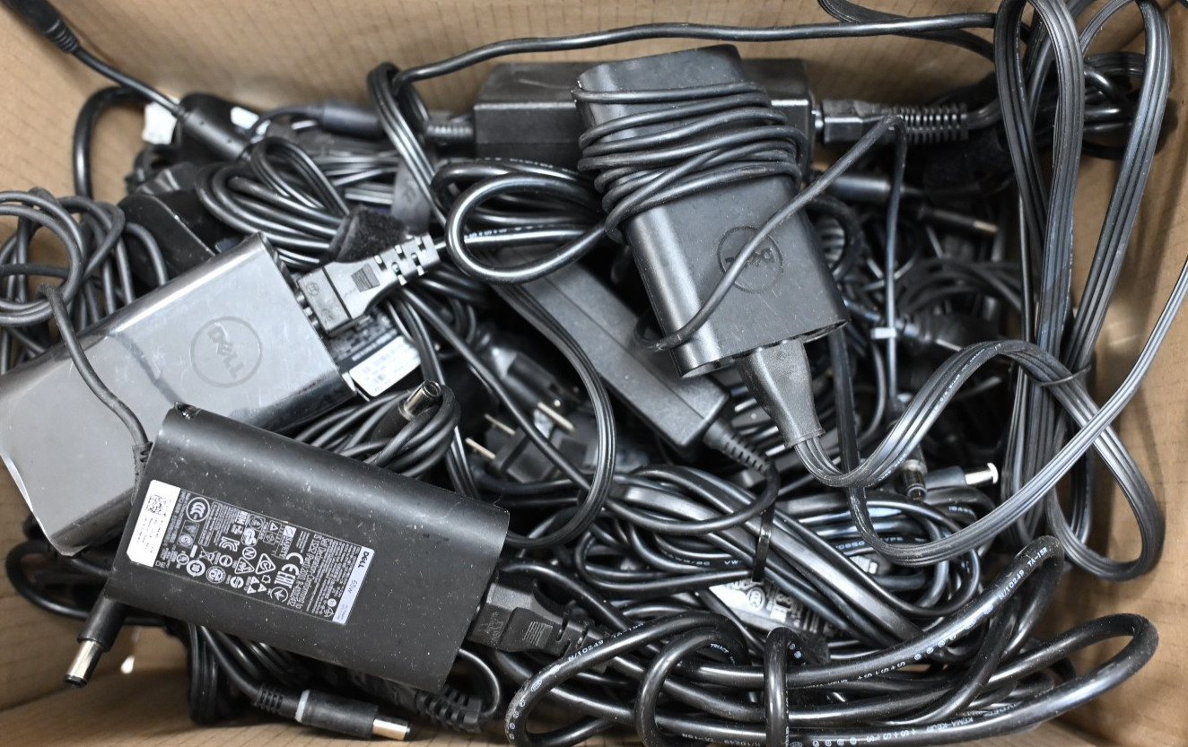 Lot of 20x Dell 65W AC Laptop Chargers Barrell w/Pin, 19.5V, Various Types