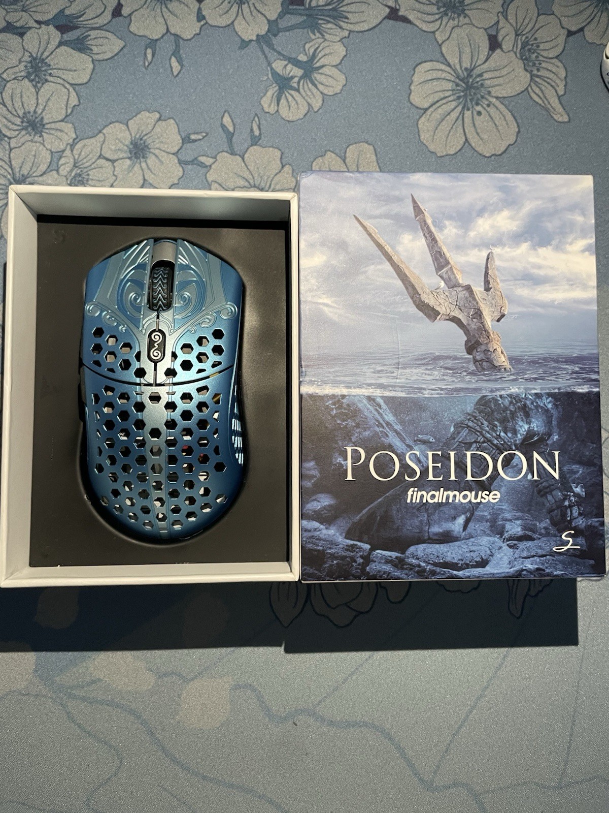 Finalmouse Starlight-12 Poseidon Wireless Optical Gaming Mouse Blue 20K