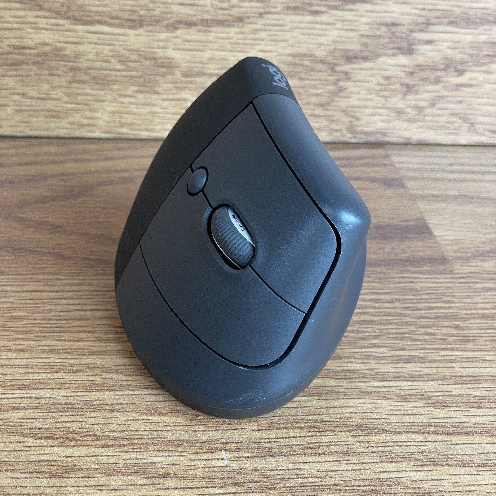 Logi MX Vertical Advanced Ergonomic Wireless MouseMR0094 Right hand non receiver