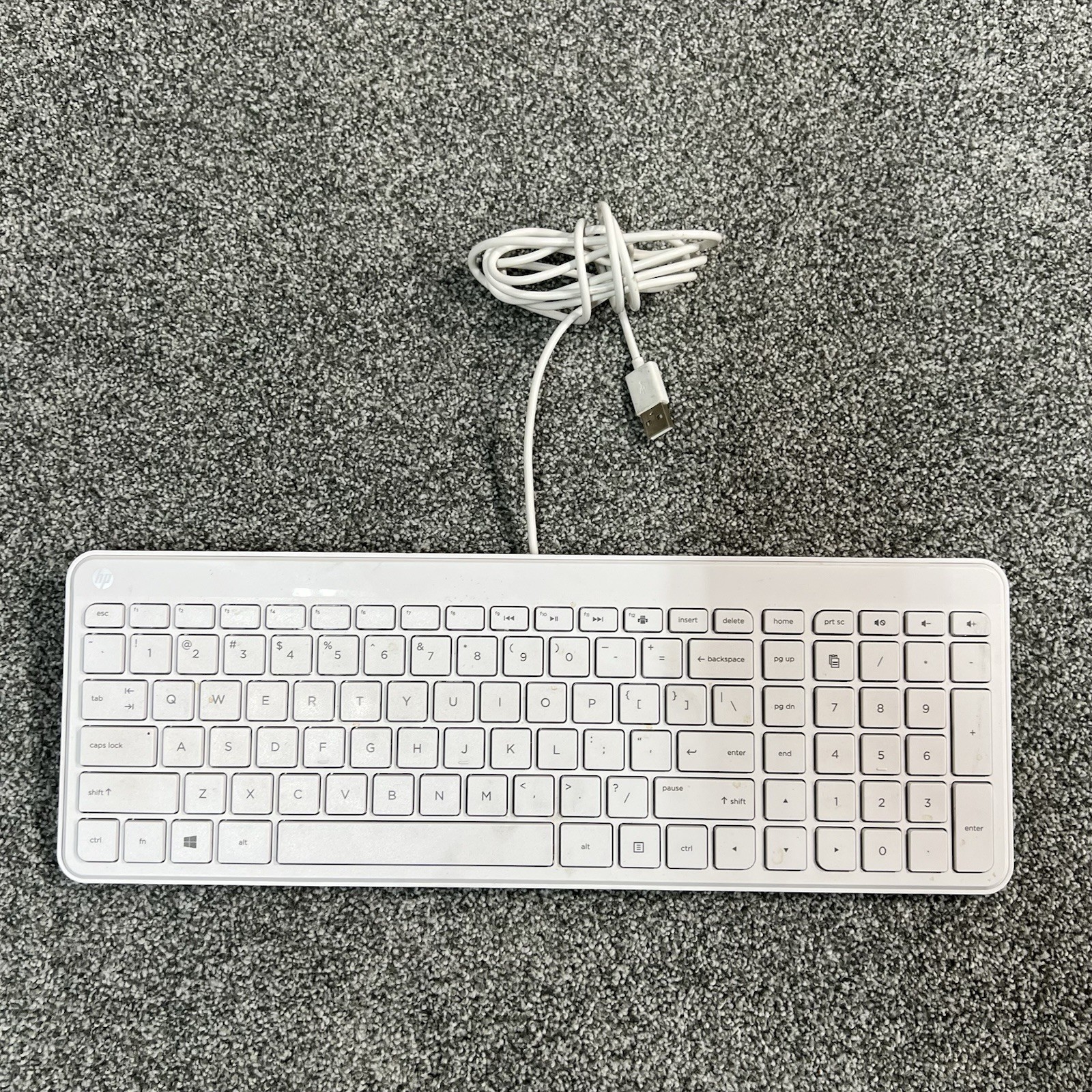 HP Wired USB Keyboard Full Size Slim White Chiclet Numeric Keypad PC