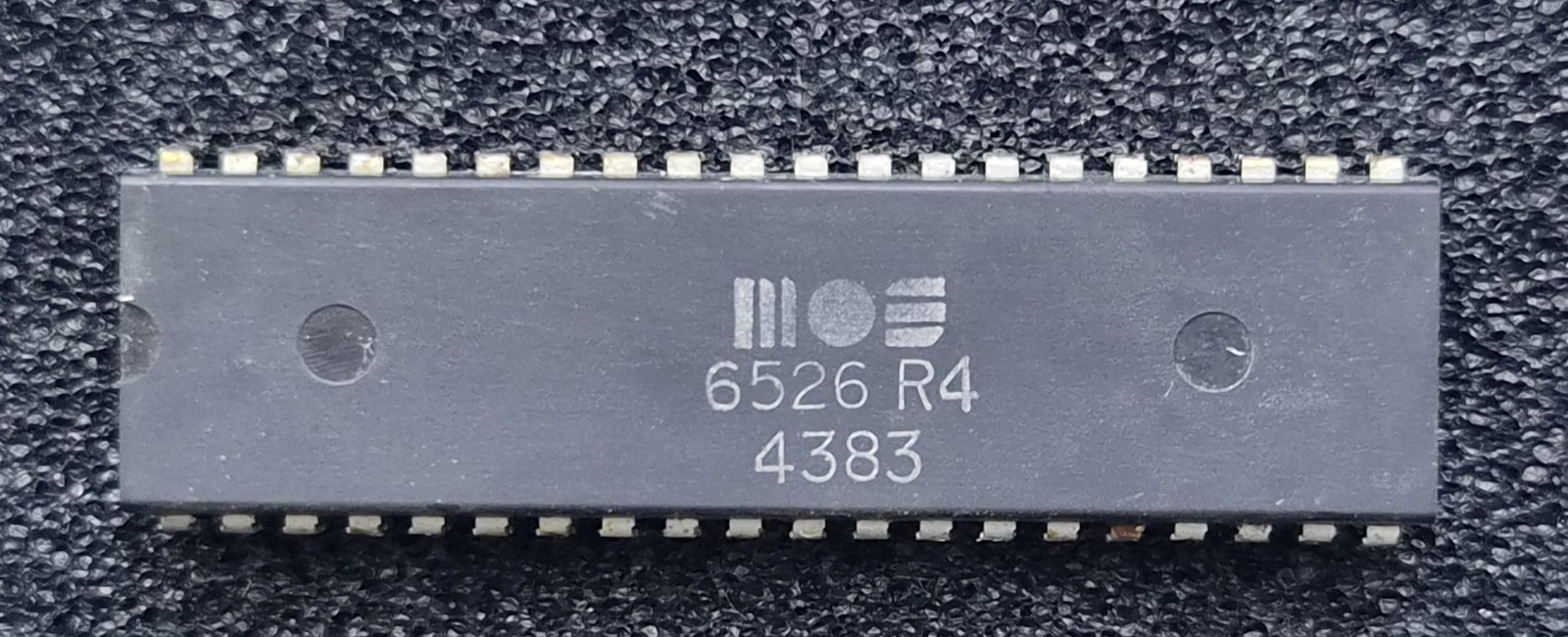 MOS 6526R4 CIA Chip for Commodore 64 / 128 – Original Vintage IC GENUINE PART