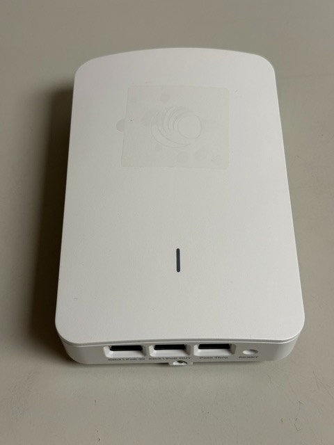 NEW Cambium XV2-22H0A00-US XV2-22H Dual Radio WiFi 6 AP 2x2 US