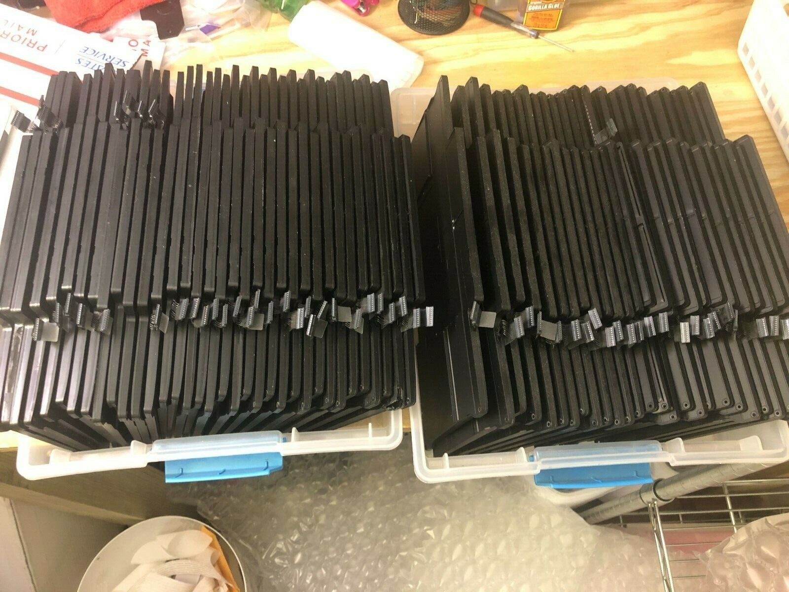 Lots of 32 Pieces 11" & 13" MacBook Air Batteries all untested Cycle unknown 