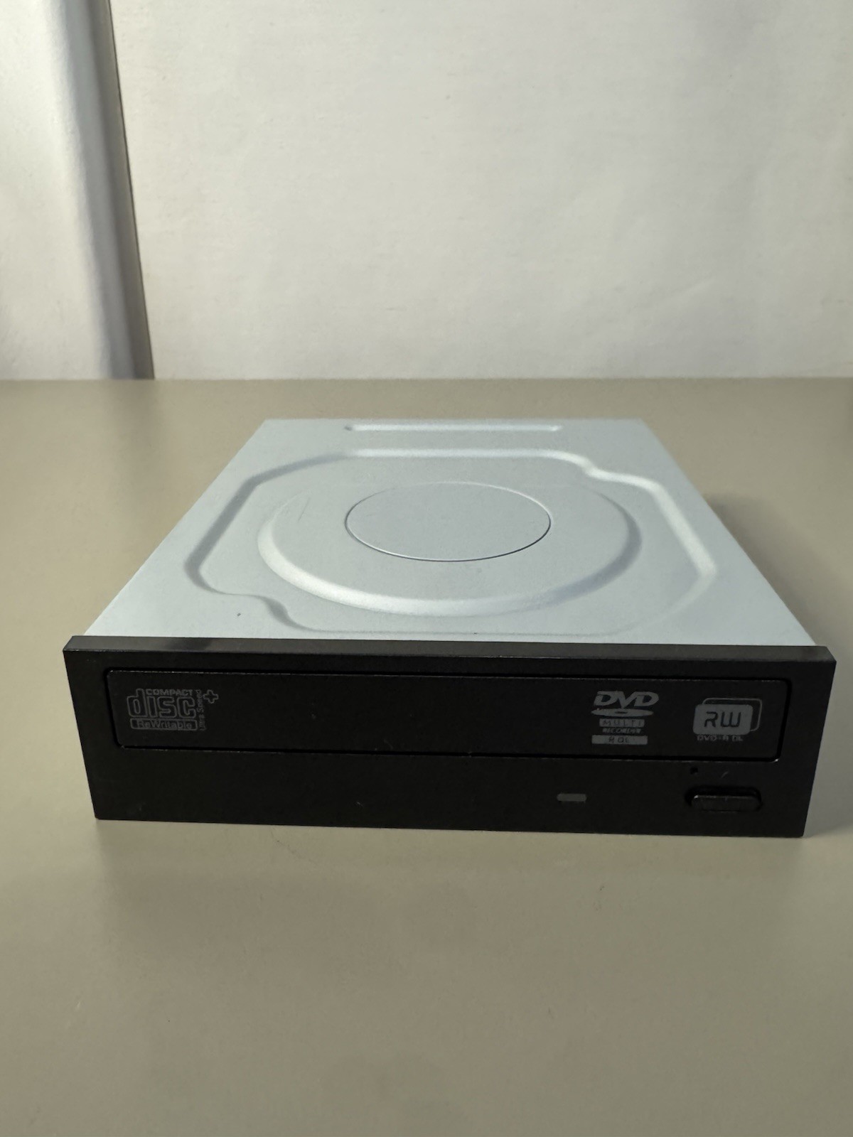 HP DVD/CD REWRITABLE DRIVE DH-16ACSH-HT2