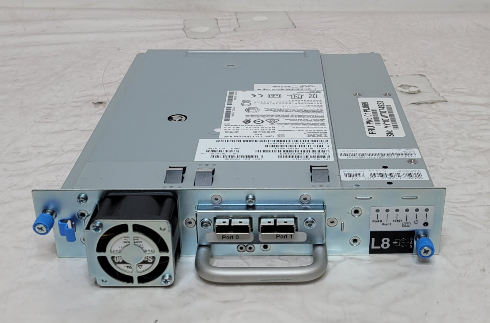 IBM LTO Ultrium 8-H SAS Tape Drive - LTO8 - 02XV417 Dell EMC ML3