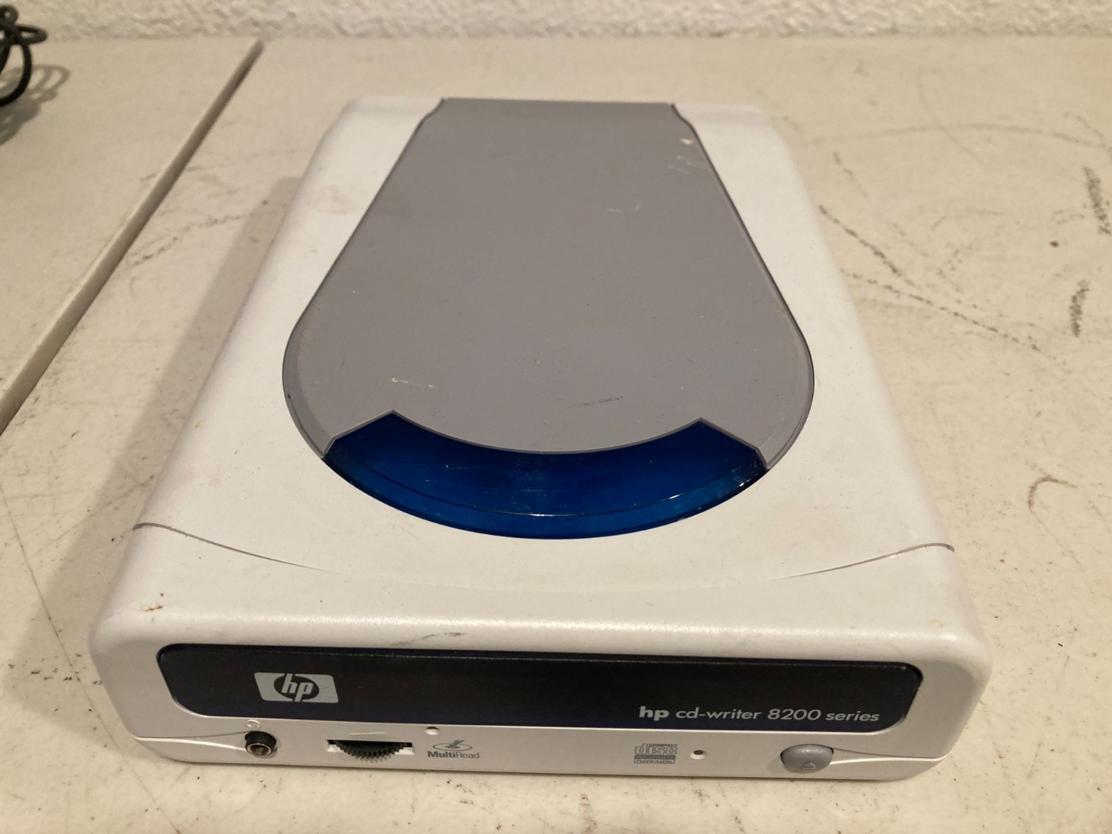 HP CD-Writer 8200 Series External CD-RW Drive White