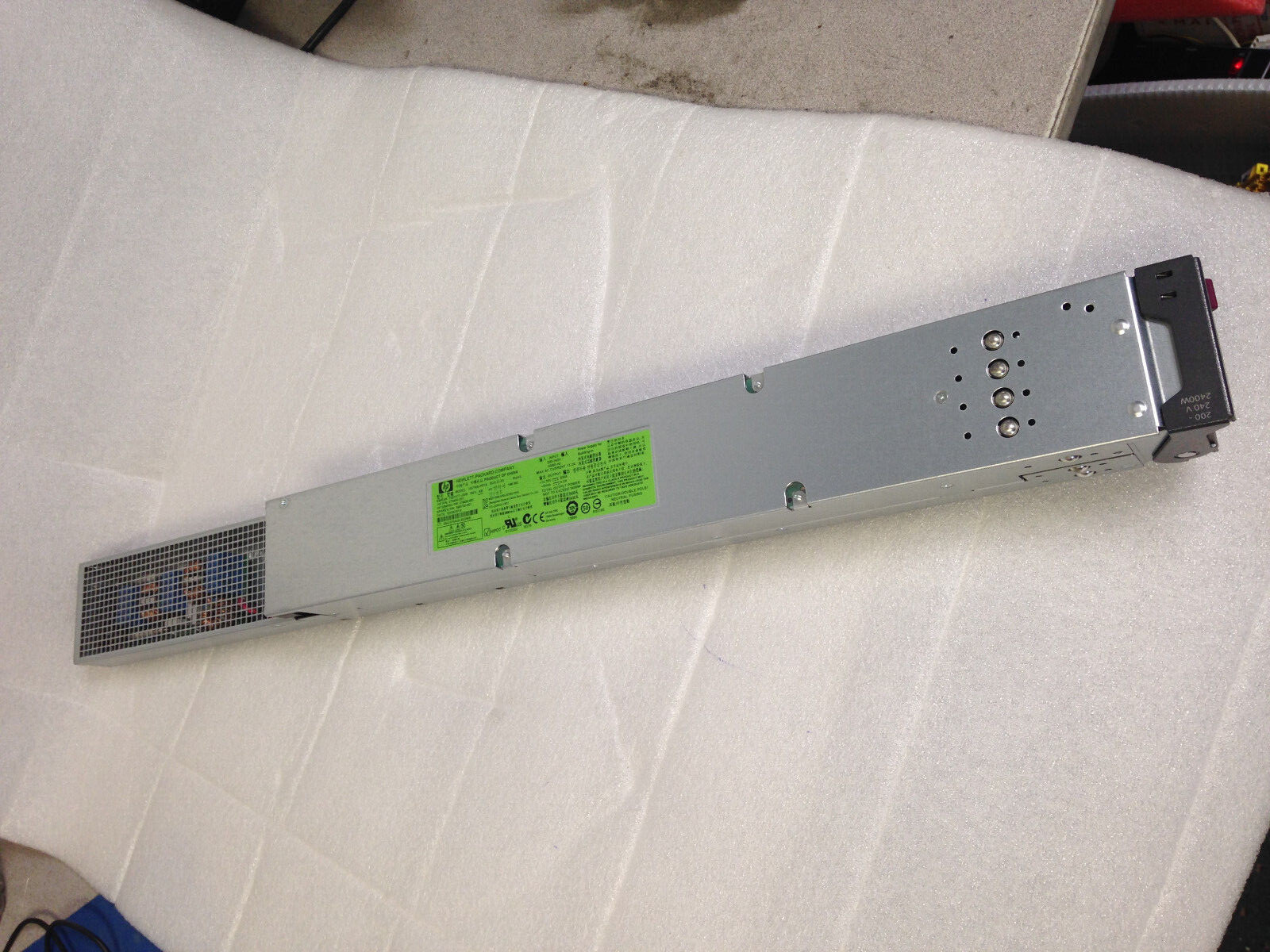 HP HSTNS-PR19, 570493-301 570493-001 588733-001 Server Power Supply 