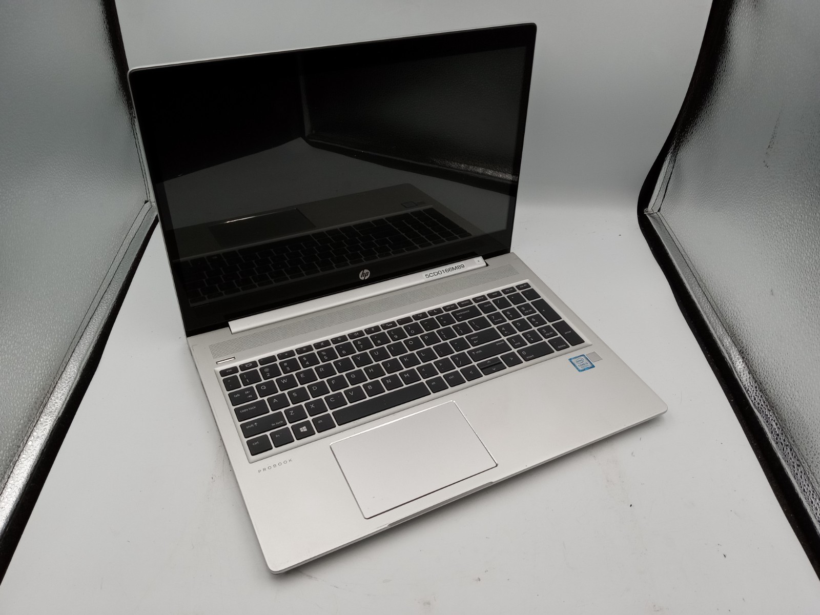 HP ProBook 450 G6 15" Touchscreen Intel Core i5-8265U - BOOTS - READ -RR