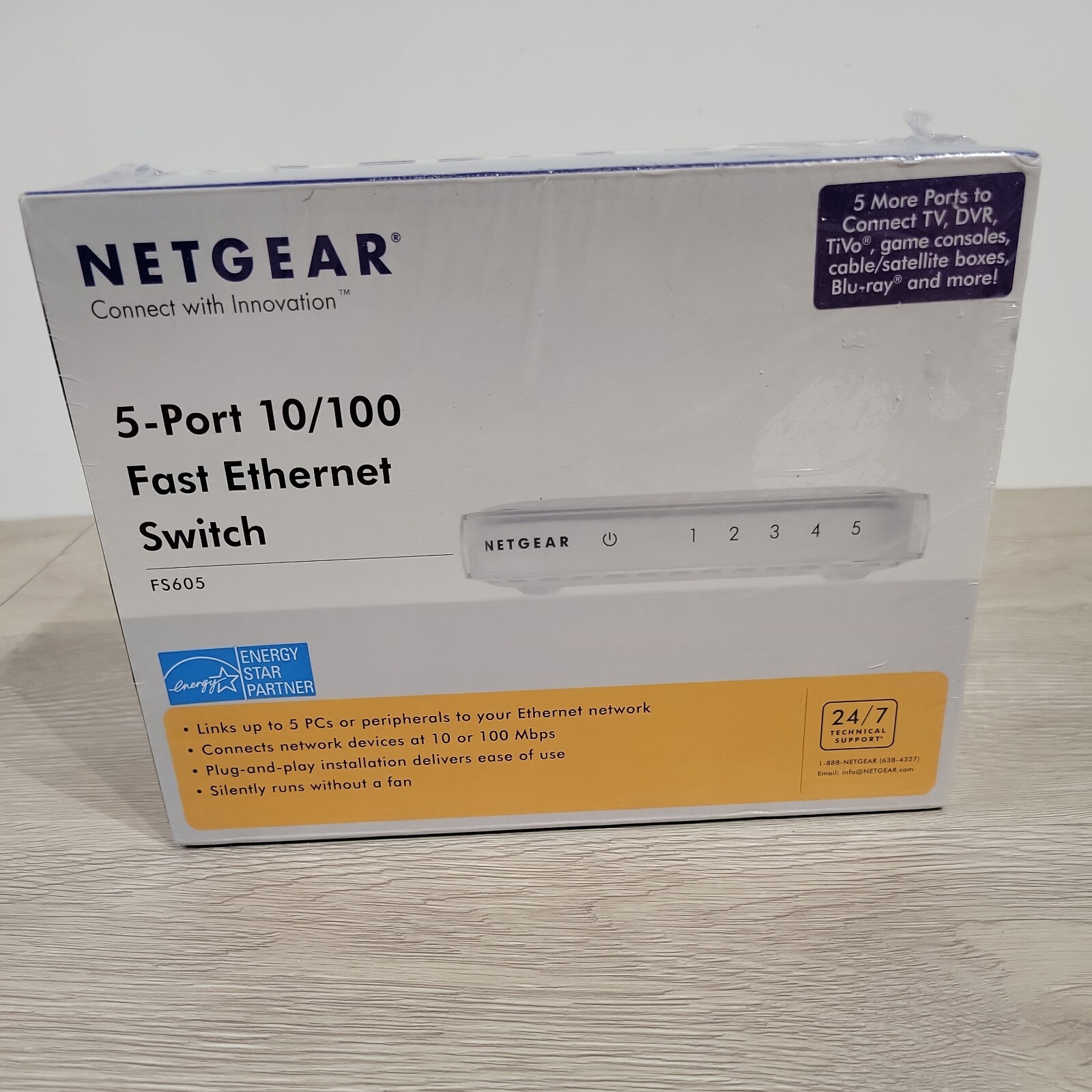 NetGear FS605 V3 5 Ports 10/100 Mbps Ethernet Switch - New In Box