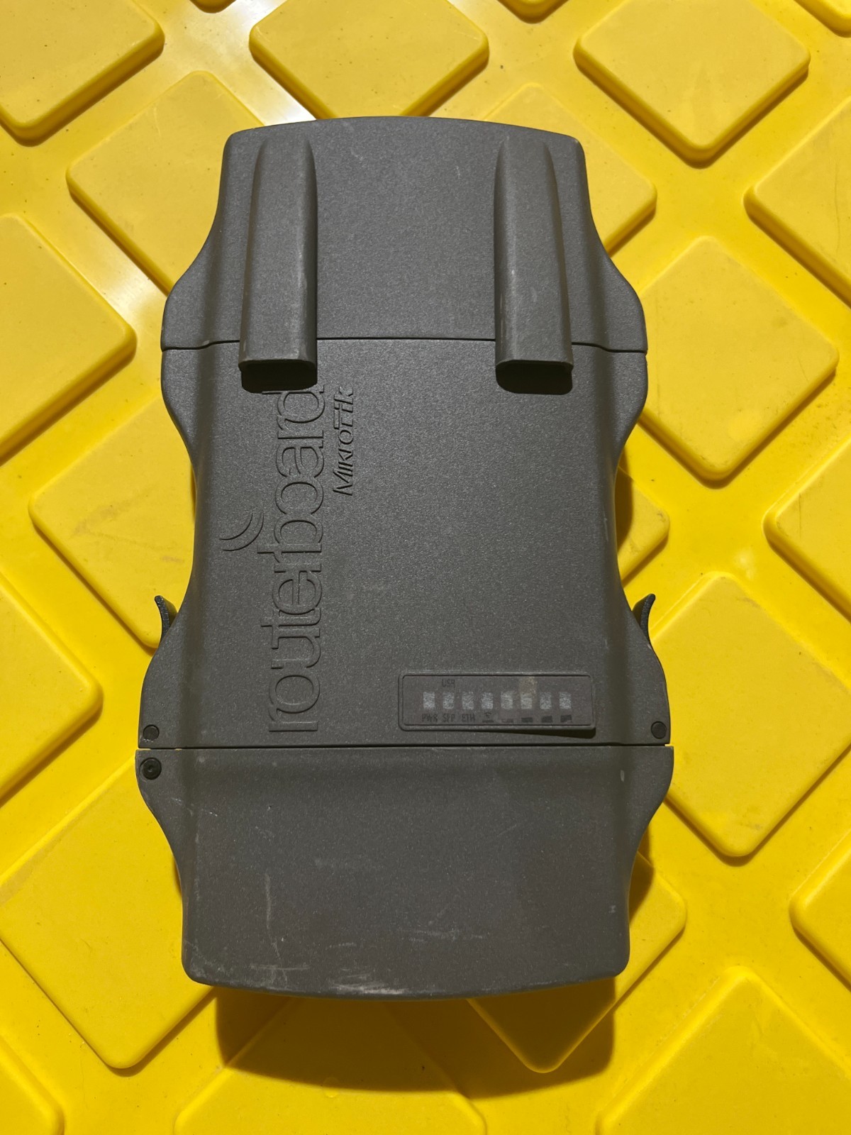 Mikrotik Netmetal 5 HP INTL - tested - working - RB921UAGS-5SHPacD-NM