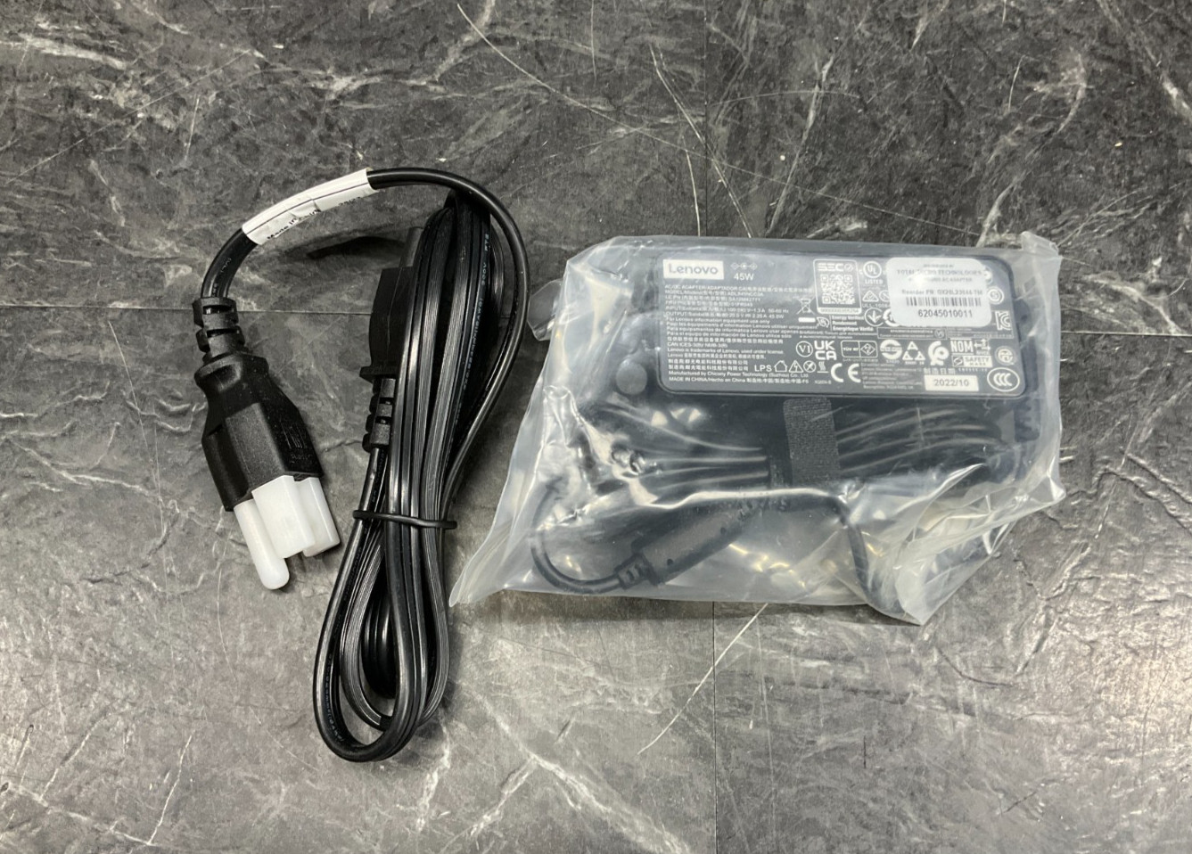 Total Micro Lenovo AC Adapter ThinkPad N22 GX20L23044-TM ✅❤️️✅❤️ NEW