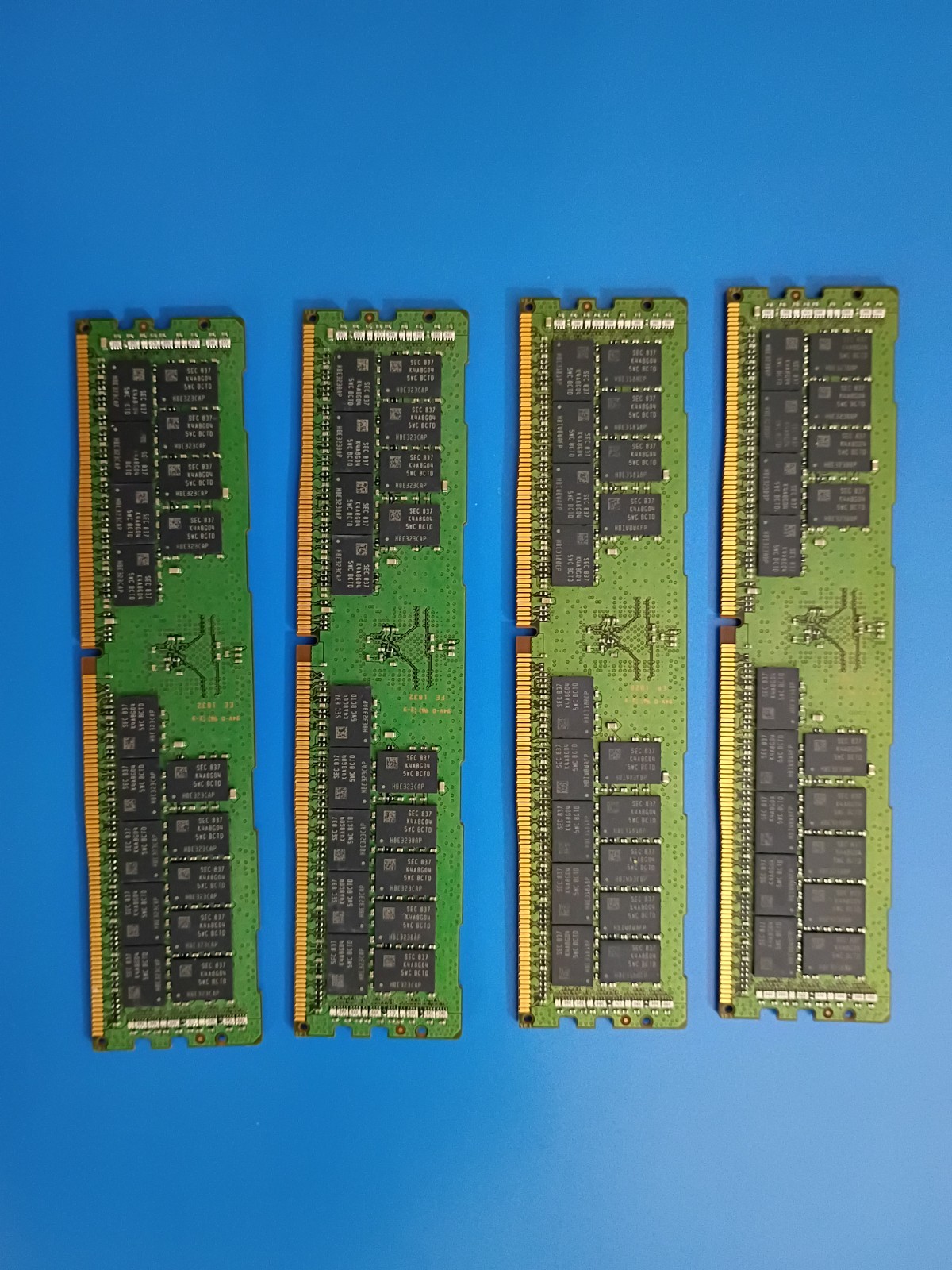 Samsung 32GB DDR4 Server RAM 2Rx4 PC4-2666V-RB2-12-DB1 M393A4K40CB2-CTD7Q ECC