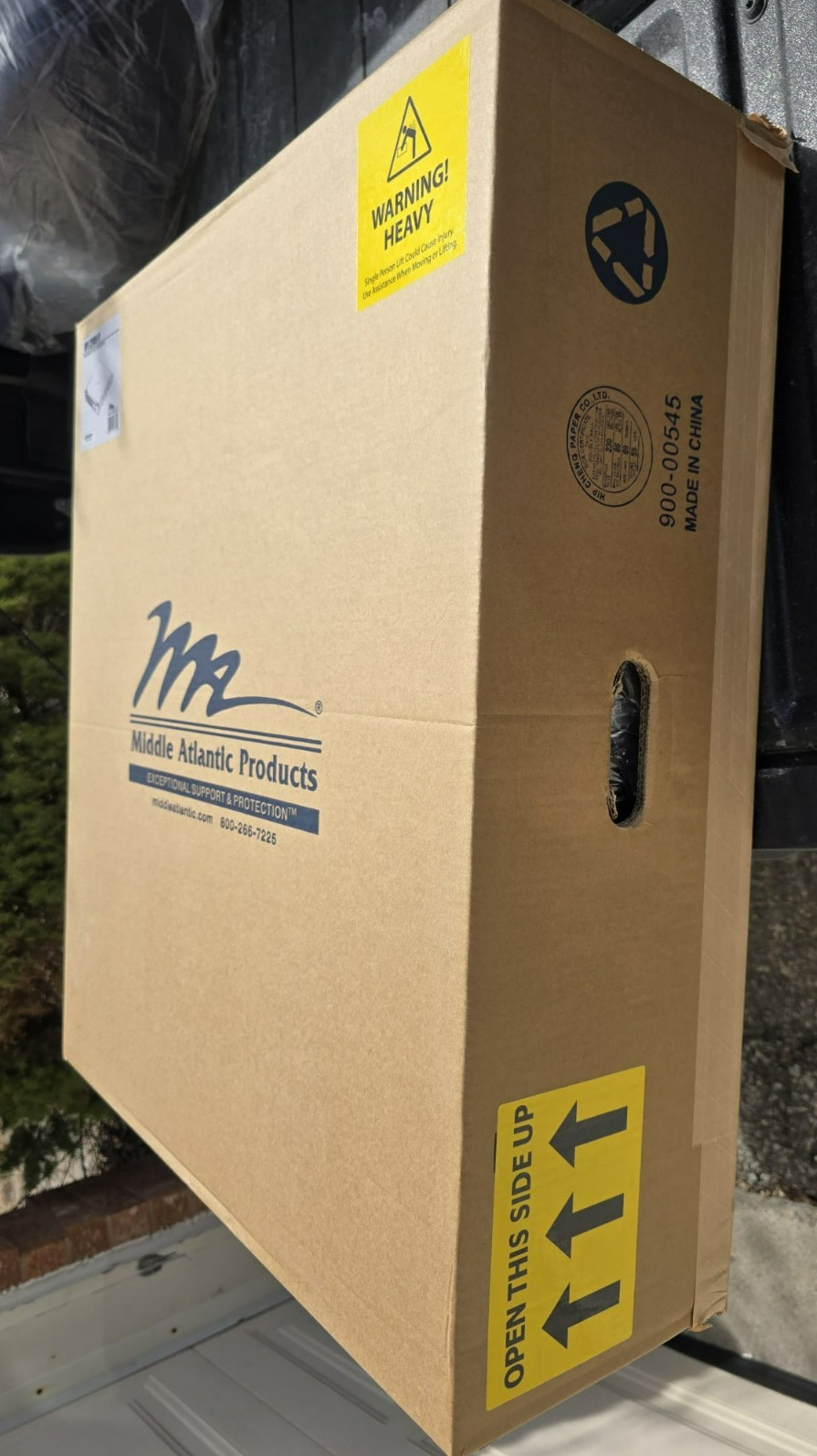 Middle Atlantic UPS-2200R-IP Rackmount Uninterruptible Power Supply 2150VA/1650W