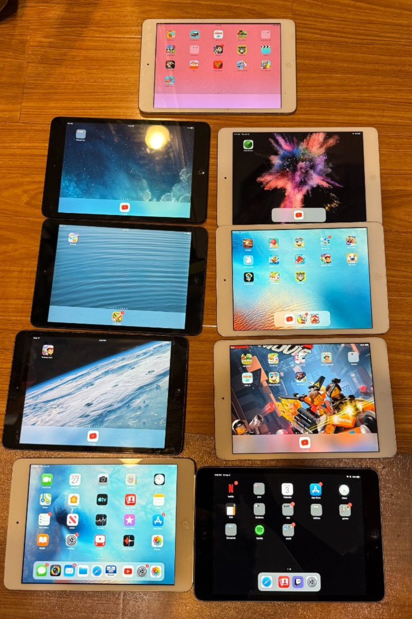 LOT OF 9 - Apple iPad Mini - 5 - 1st Gen AND 4 - MINI 2 - IN GOOD CONDITION