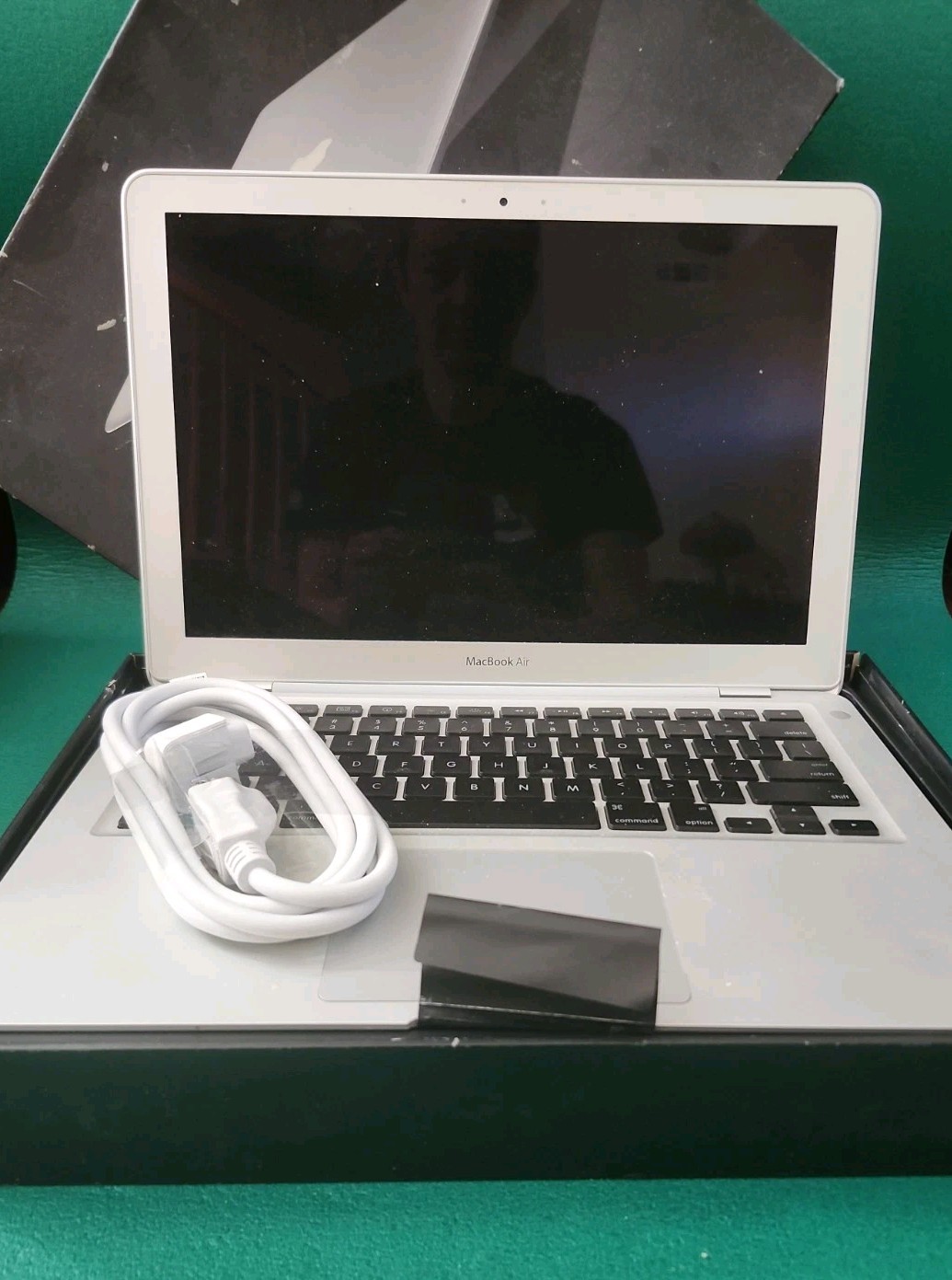 ORIGINAL FIRST GEN Apple MacBook Air A1237 13.3" Laptop with Box, 2008 Untested