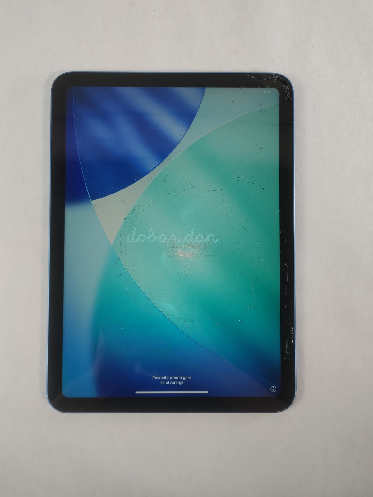 Apple iPad 11th Gen A3354 128 GB iOS 26.5.2 (WiFi Only) For Parts
