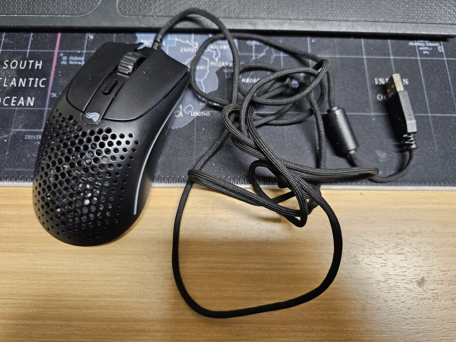 Glorious O2 Wired Gaming Mouse GLO-MS-OV2-MB