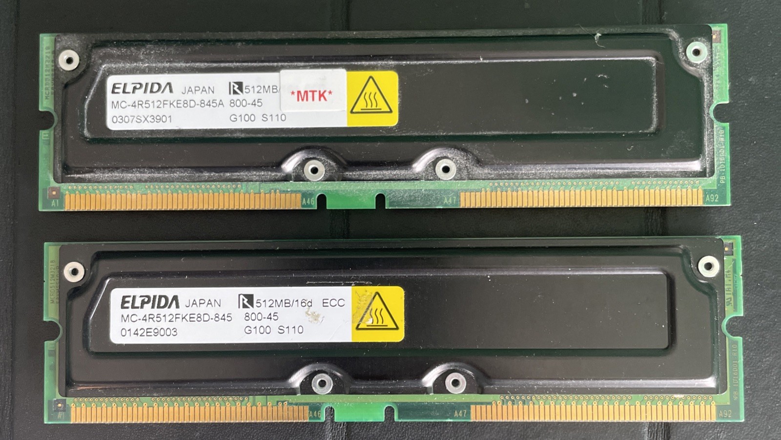 ELPIDA Rambus memory sim 1GB 2x 512MB 800-45 ECC MC-4R512FKE8D-845A Ram Computer