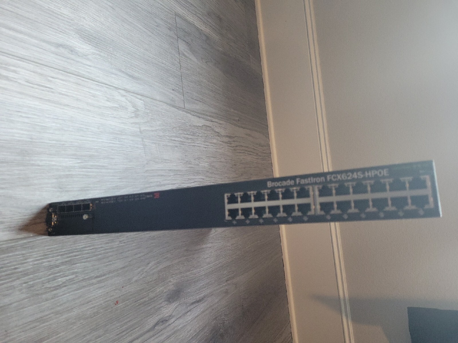 Brocade FastIron FCX624S-HPOE 24-Port Gigabit PoE Network