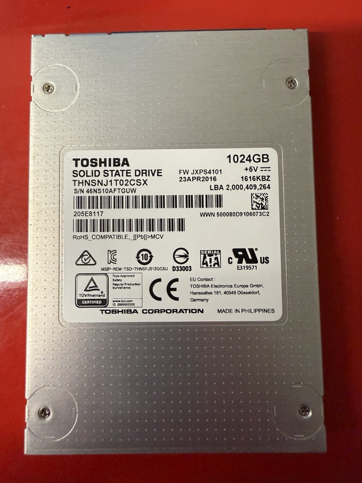 Toshiba THNSNJ1T02CSX 1TB (1024GB) 2.5" SATA 6Gb/s Solid State Drive