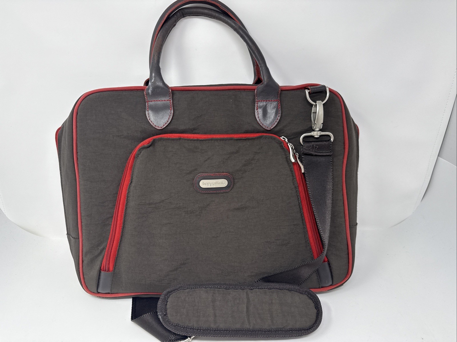 Baggallini Laptop Bag Briefcase Carry-All Brown Red