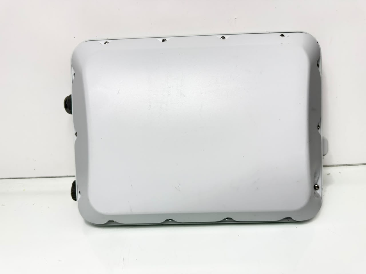 RUCKUS T750 Outdoor WiFi Access Point (901-T750-WW01).