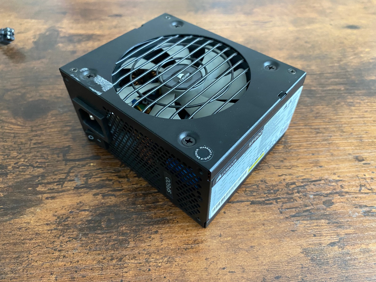 Corsair SF Series SF600 600 Watt Fully Modular SFX PSU 80+ Gold