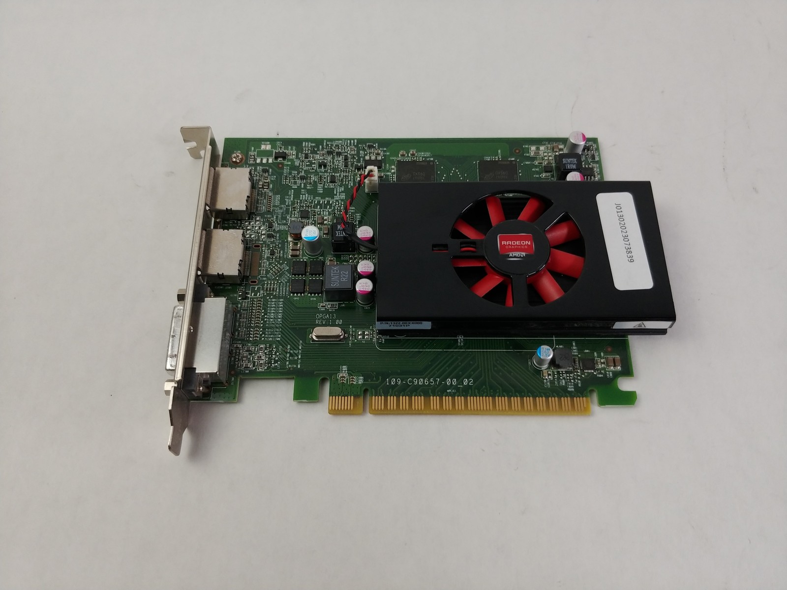 AMD Radeon R7 450 4 GB GDDR5 PCI Express 3.0 x16 Desktop Video Card