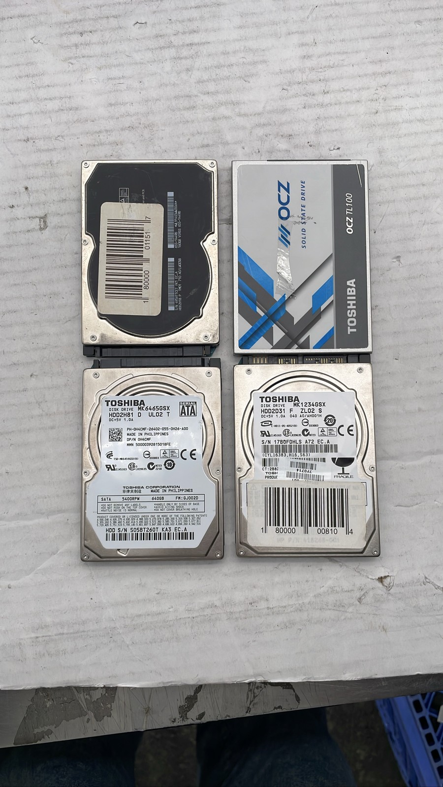 Toshiba MK6465GSX 640GB 2.5" SATA HDD Laptop Hard Drives Lot of 4 Mixed