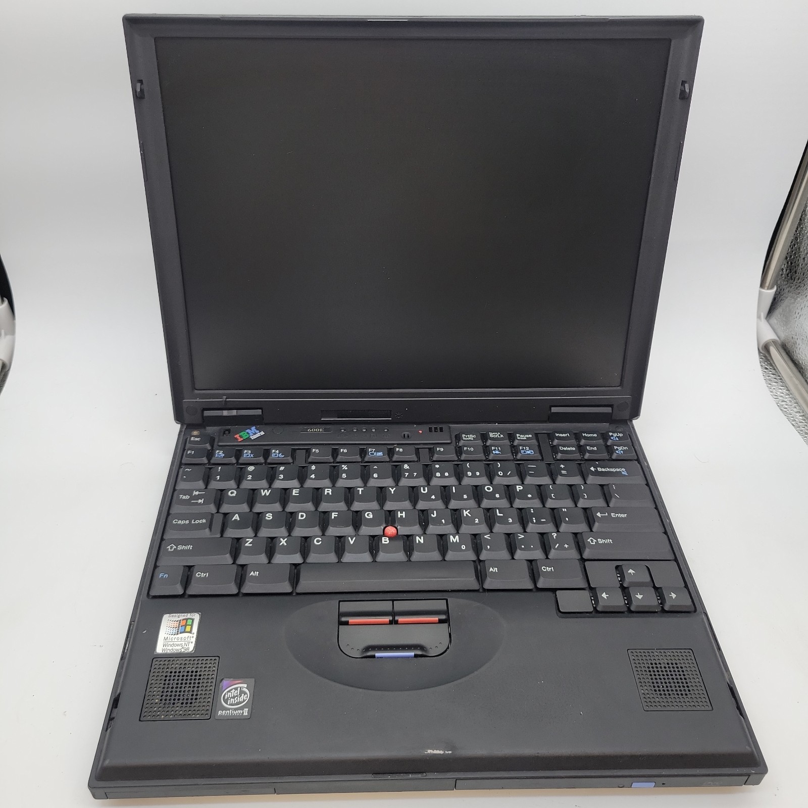 Vintage IBM Thinkpad 600 Non-Working For Parts Or Repair L254
