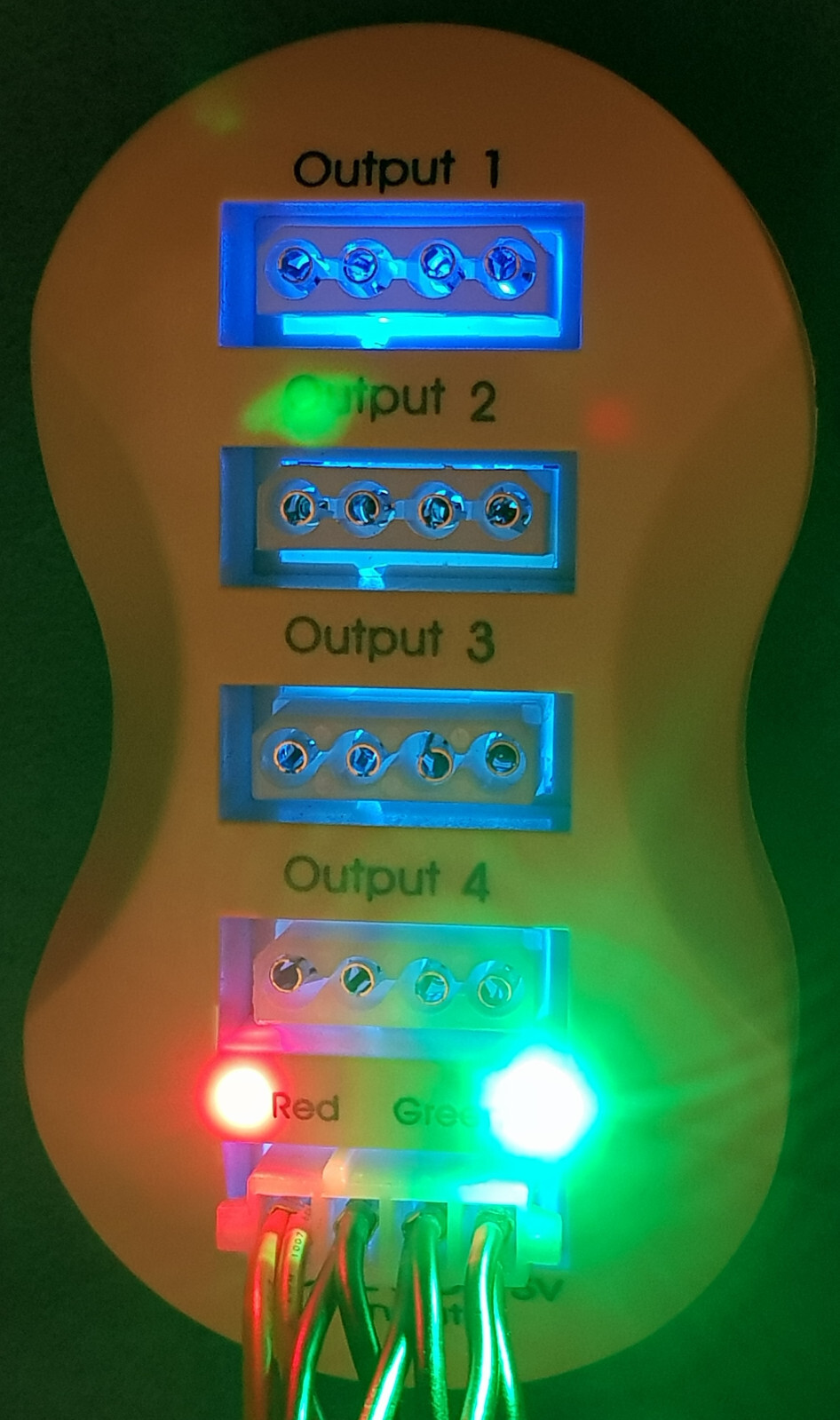 Sunbeam Minibaybus Multi-Channel  Multi-Indicator Socket To Tidy Up Your Cables