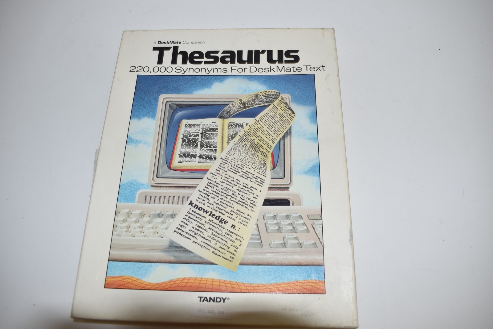 TANDY CAT # 25-1252 VINTAGE THESAURUS SOFTWARE FOR DESKMATE TEXT W/ BOX  (TEY71)