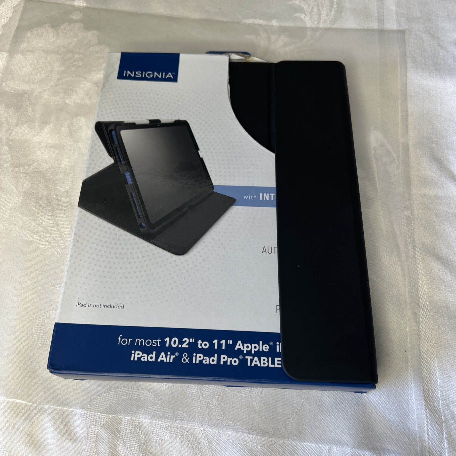 Insignia Folio Case w/ Stand for Most 10.2" to 11" Apple iPad/Air/Pro Tablets