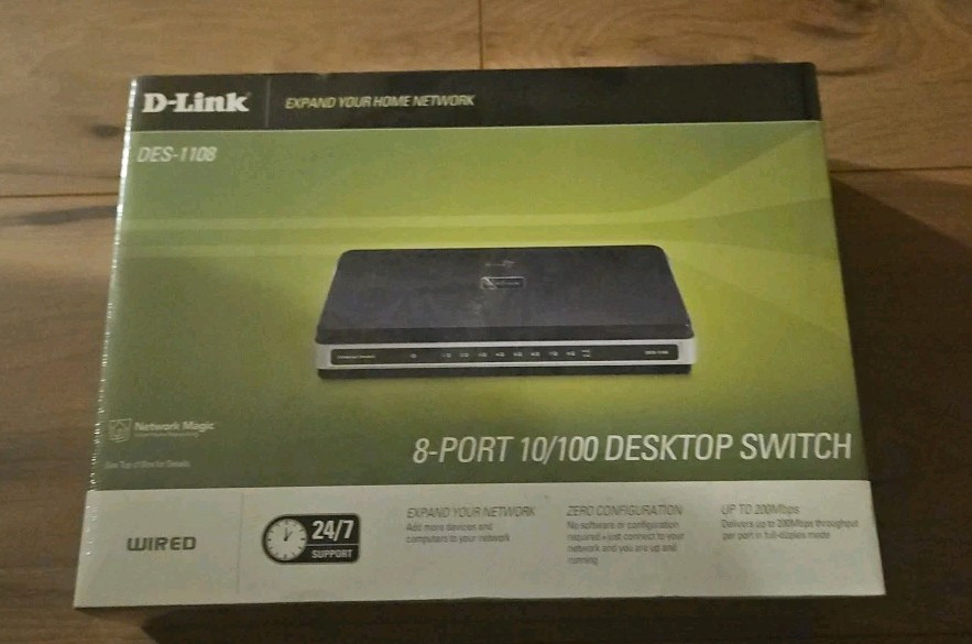 NIB D-Link  DES (DES1105) 5-Ports External Switch (Sealed)